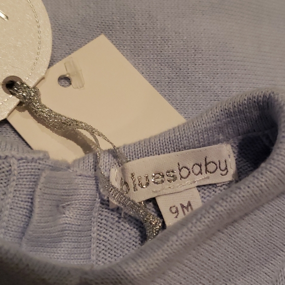 Knitted 2pc Baby Outfit - Picture 3 of 3